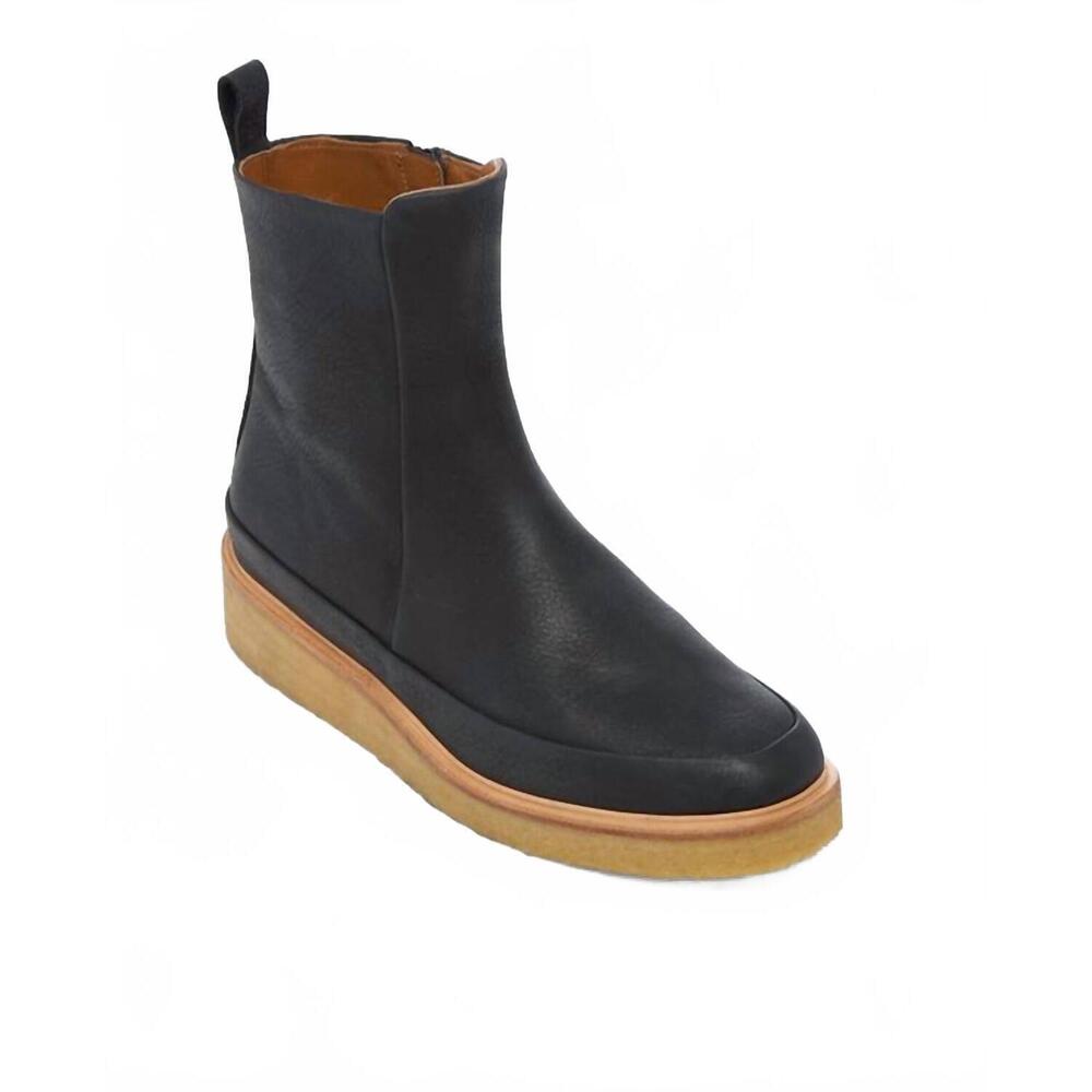 NEW COCLICO women's hip leather boot in disco black
